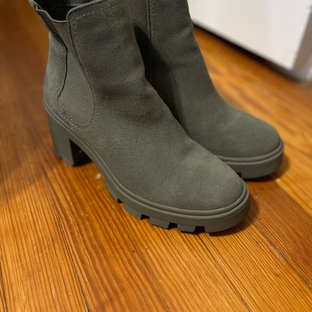 Splendid Olive Heeled Boots never worn